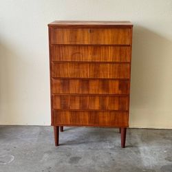 Danish Mid-Century Modern Teak Highboy Dresser - 6-Drawer Chest Scandinavian Moder 1960s