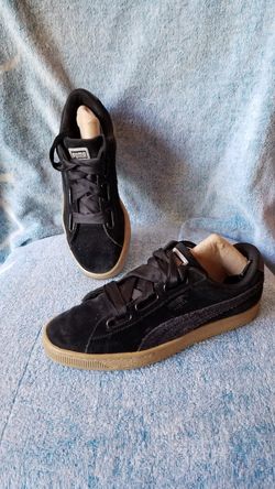 Size 8 womens pumas