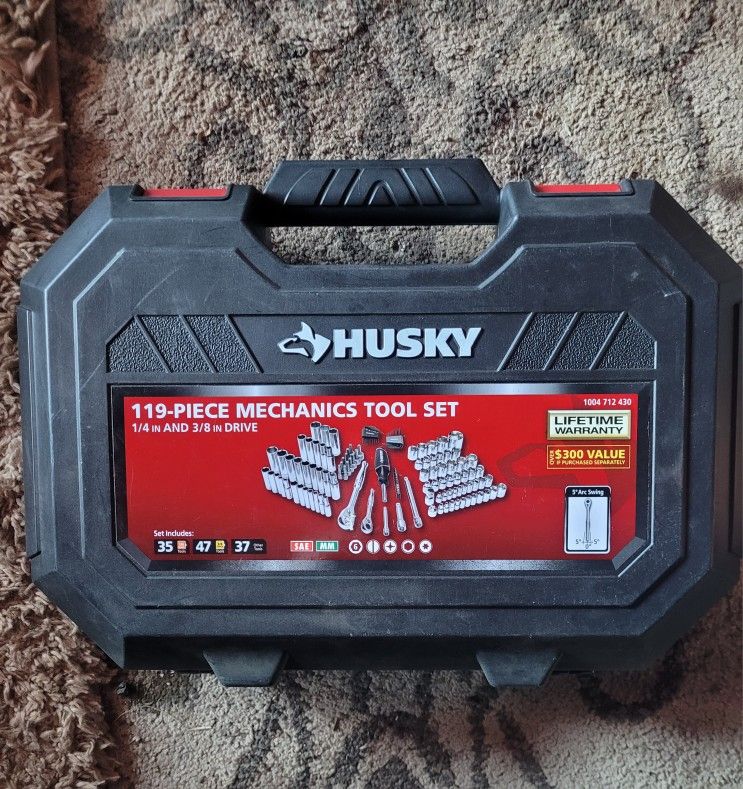 Husky 119-Piece Mechanics Tool Set
