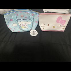 Hello Kitty mini zipper purses