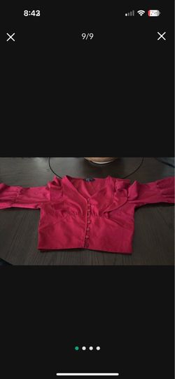 women's short new tops M and one L all are together only $5.99