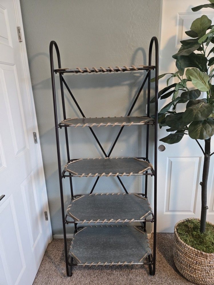 5-Tier Metal Floor Stand/Shelving