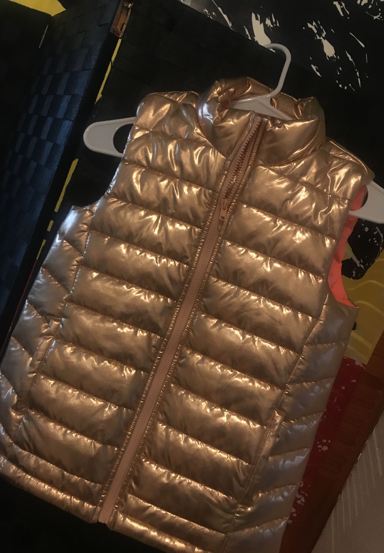 Rose gold girls Vest new (L) Antioch Ca