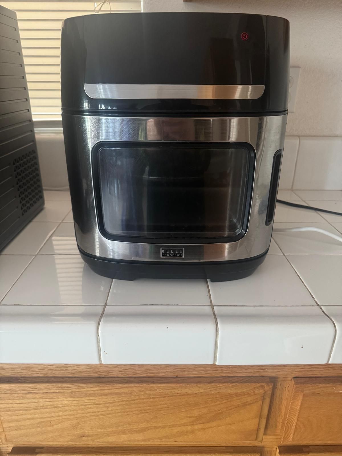 Bella Pro Series 12.6-Qt Touchscreen Air Fryer / Pizza Oven