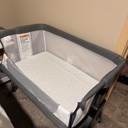 Infans Baby Bassinet 