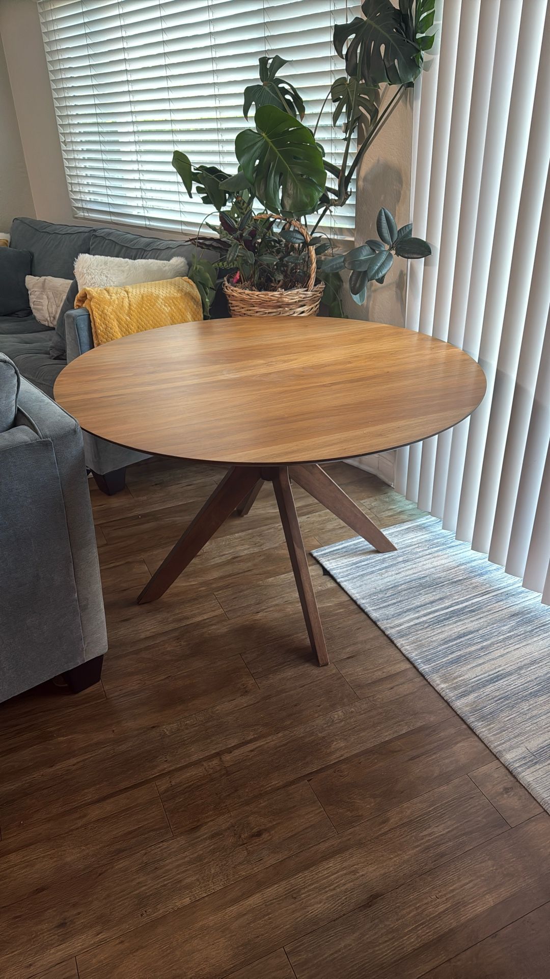 Round Dining Table