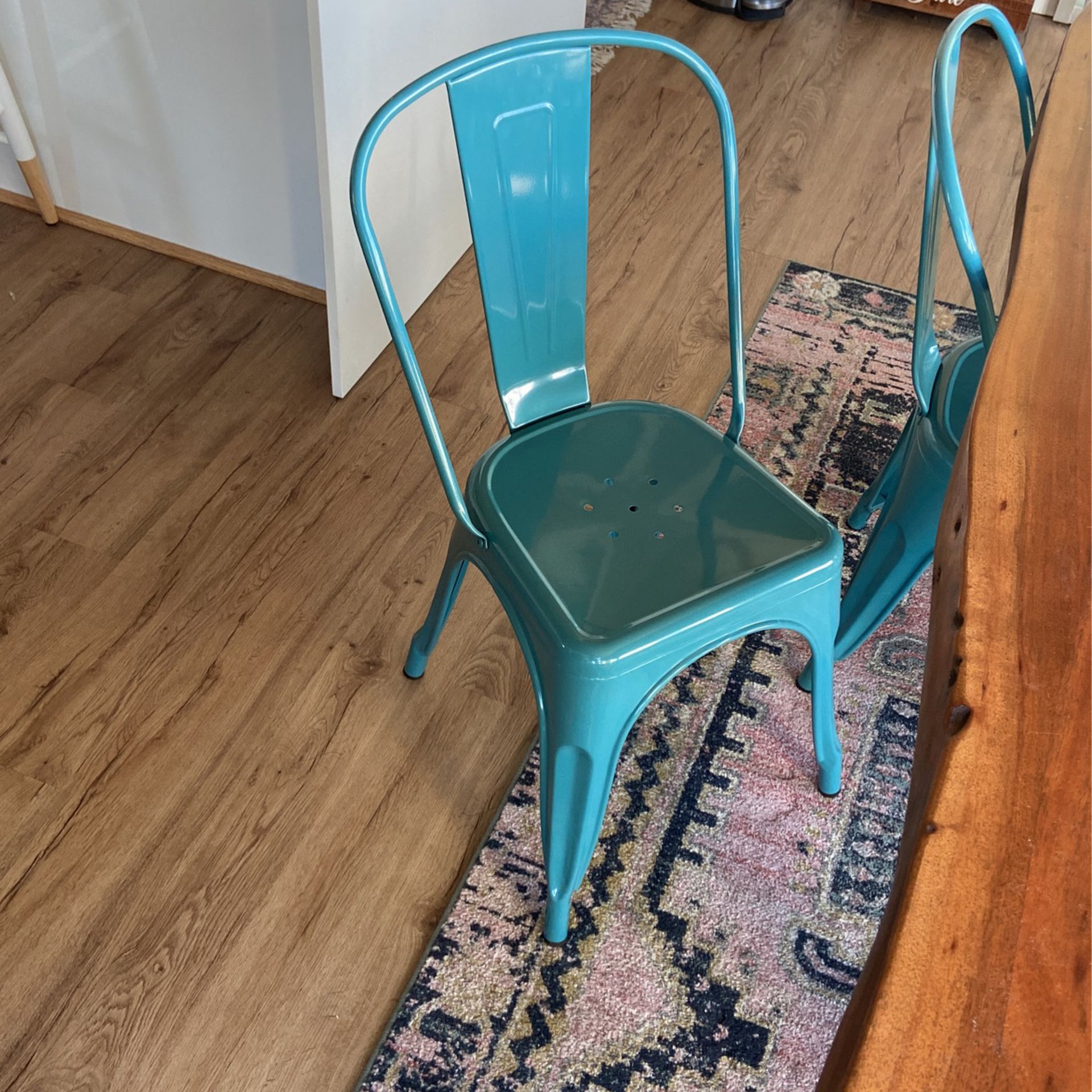 Set Of 4 Metal Chairs In Teal 