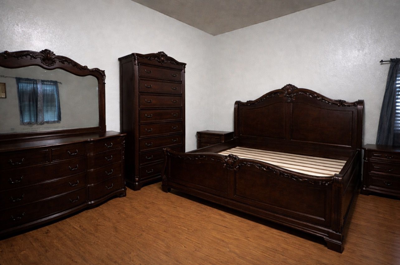 King bedroom set all wood