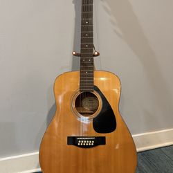 Yamaha FG-411-12 Guitar (12 string)
