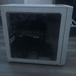 Pc/ Gaming Computer With Mouse 