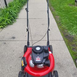 Lawnmover Yard Machine Mulch In Excellents Conditions 