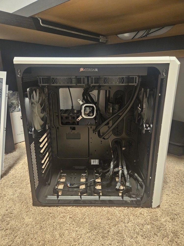 Corsaie Air 540 Atx Case With Evga 1600w Psu, Corsair Aio, Case Fans.