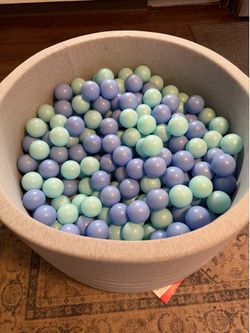Ball pit with balls from Crate and Kids
