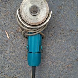 MAKITA 125MM DISC GRINDER