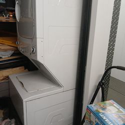 Washer and dryer combo