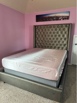 Queen size bed