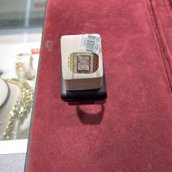 14k Gold Ring 