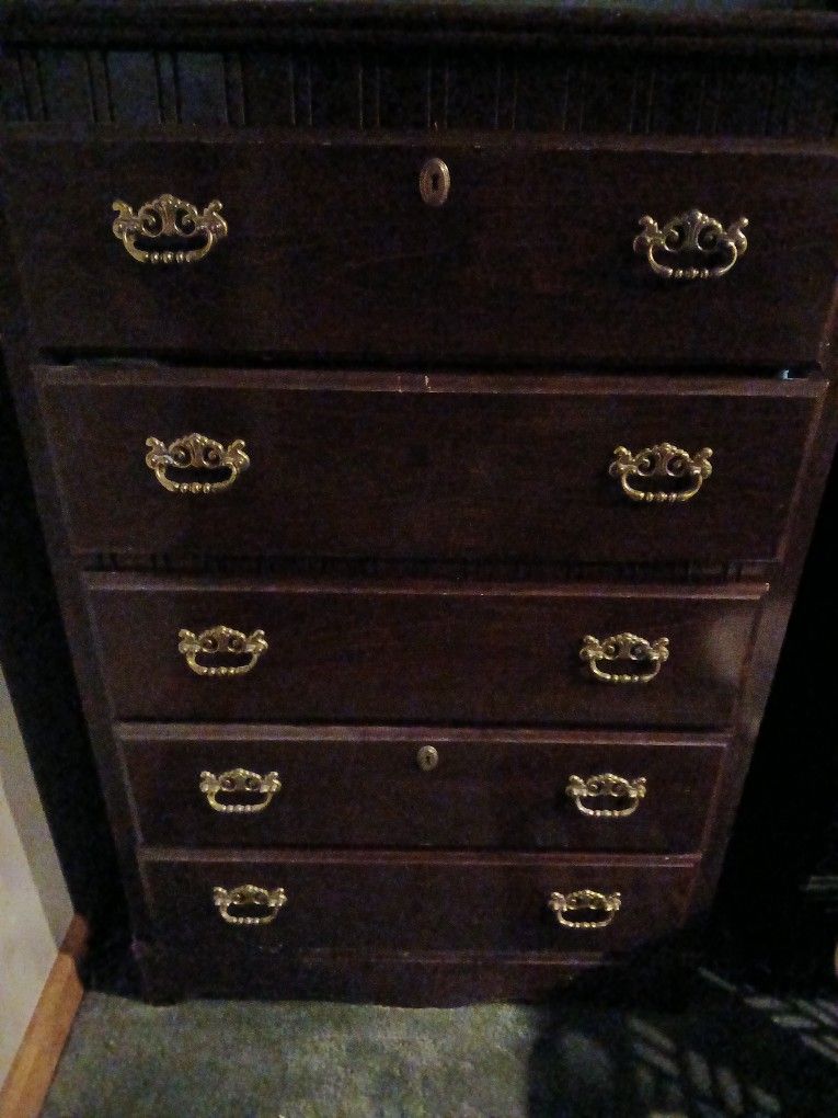 Free Dresser