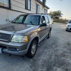 2002 Ford Explorer 