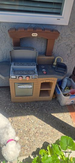 Toy BBQ Grill with accessories