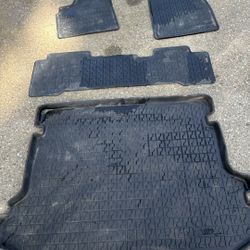 2001-2006 Acura MDX Rubber Trunk All Weather Mat Set