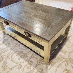 Coutry Coffe Table 28wx43Lx19h