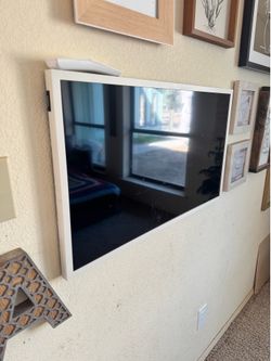 Samsung frame tv 32in