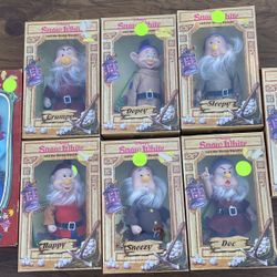 Set of Disney Snow White and the Seven Dwarfs Collectible Toys