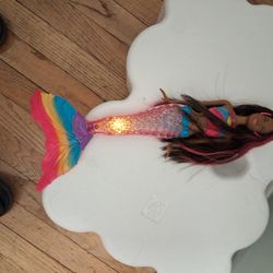Beautiful  Light-Up Mermiad Barbie  Doll