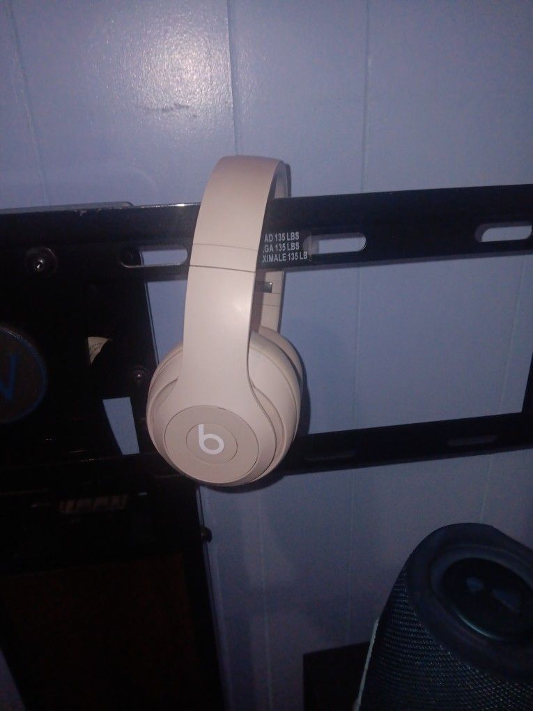 Beats Studio Pro Wireless Designed In Los Angeles