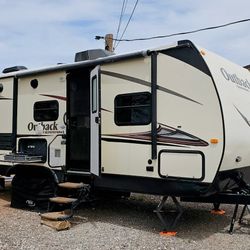 2014 Keystone Outback Dual Axle Camper