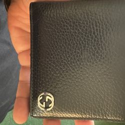 Gucci Black Leather Wallet Authentic 