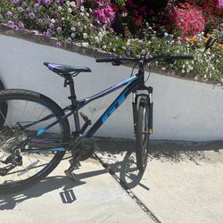 GT Laguna Pro Mountain Bike