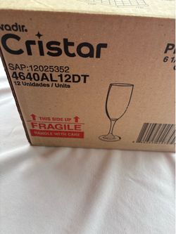 New champagne flutes boxes of 12 pcs each I have a total of 79 pcs new