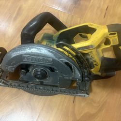 Dewalt Saw