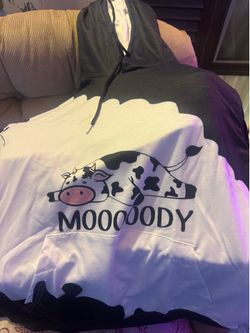 MOOOOODY COW LIGHT WIEGHT SWEATER