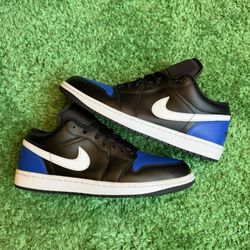 Jordan 1 Low Royale Toe