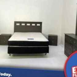 Queen Bedroom Set