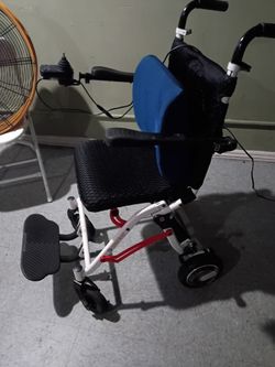 Wheelchair ♿