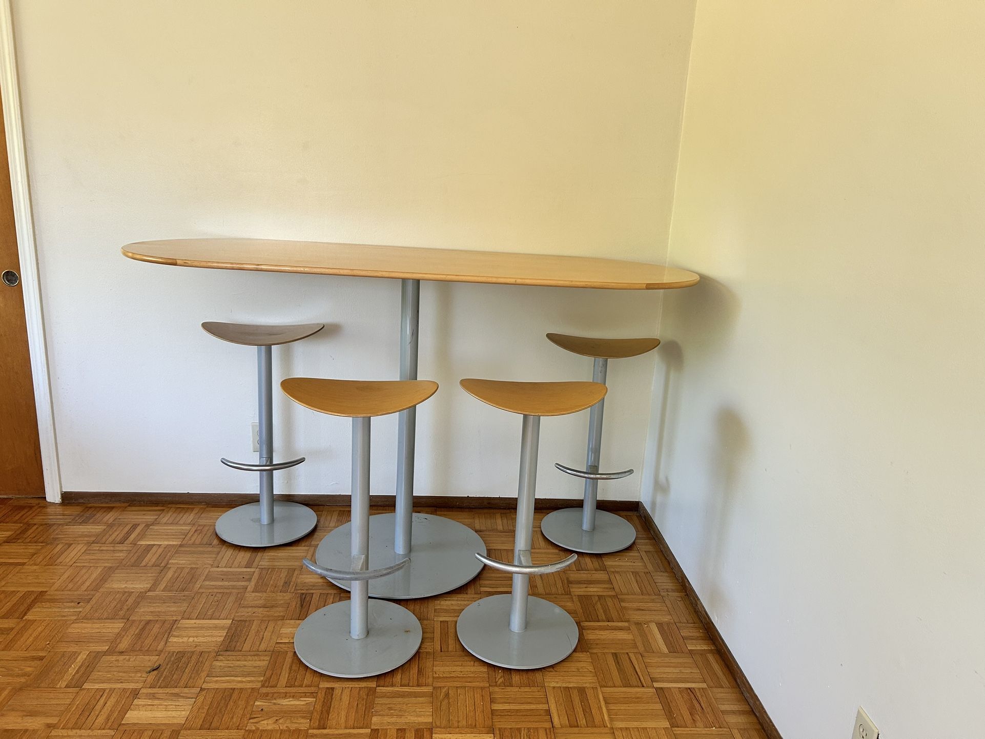Bar Height Table with Stools