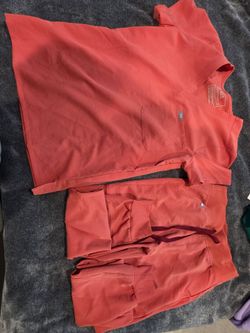 New FIGS One Pocket scrubs top XS and bottom XXS set