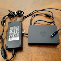 Docking Station  DELL WD15  ( K17A001 ) Type-C USB C , HDMI Lan RJ45 . Excellent Condition. 