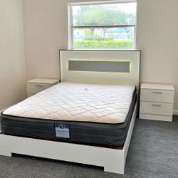 Brand New Queen Bed with Mattress and 2 Nightstands / Cama Queen con Colcho y 2 Mesas de Noche Nuevo … Fast 🚚