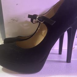 High heels/ Zapato de tacón