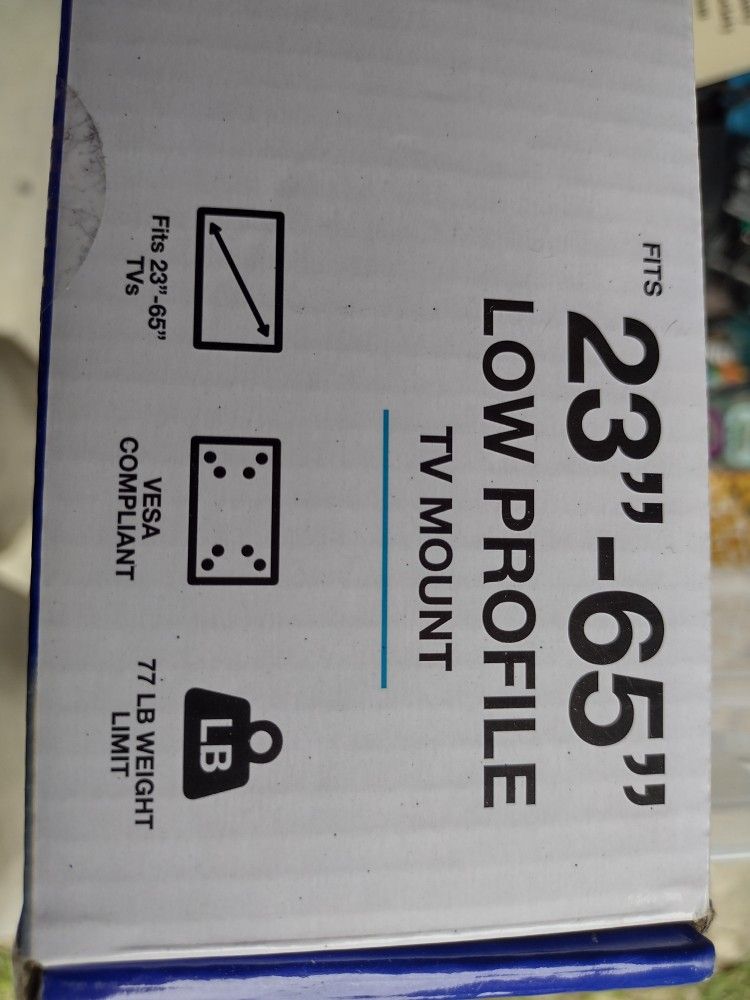 Low Profile TV Mount