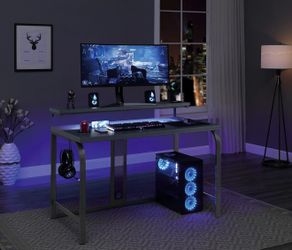 Gaming table
