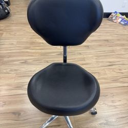 Rolling Nail Tech Chair