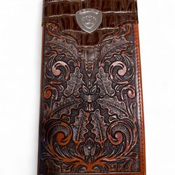 Ariat Men's Embossed Leather Wallet