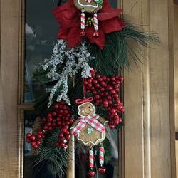 Four gingerbread Ornaments