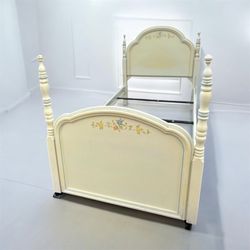 Vintage twin bed 